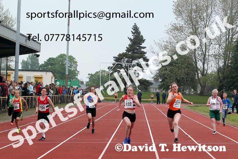 100 metres, 2021 North East Grand Prix No. 3, Monkton, Wednesday, june 2nd. Photo: David T. Hewitson/Sports for All Pics